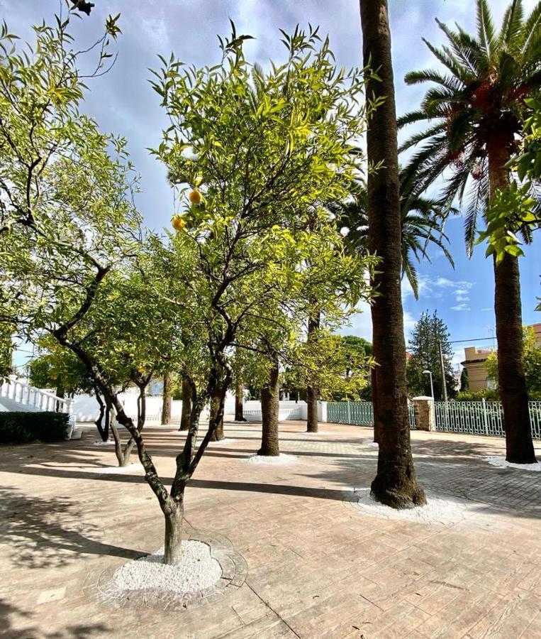 Los Almendros - Free Parking Cordova Esterno foto